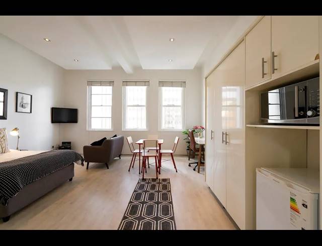 1 BEDROOM APARTMENT RENTED IN CAPE TOWN CITY CENTRE